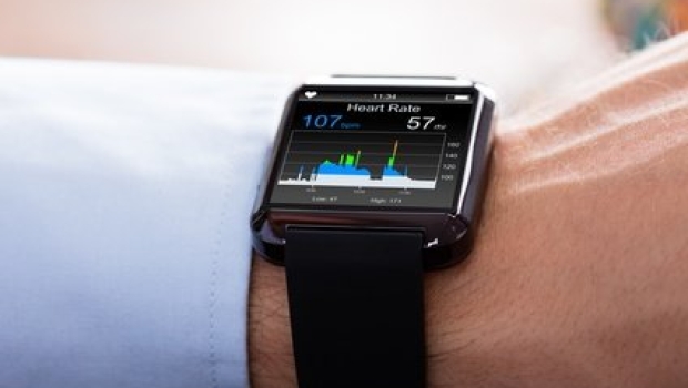Verschiedene Designs von Smartwatches